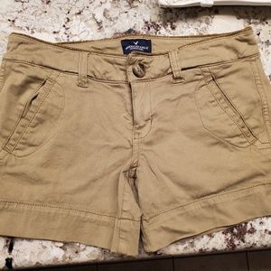 American Eagle Midi Khaki shorts 0 stretch
